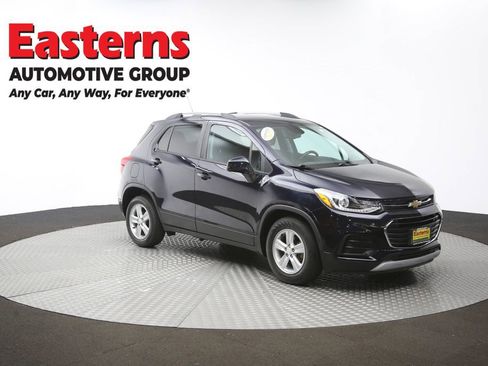 Used 2021 Chevrolet Trax LT w/ Driver Confidence Package image 47