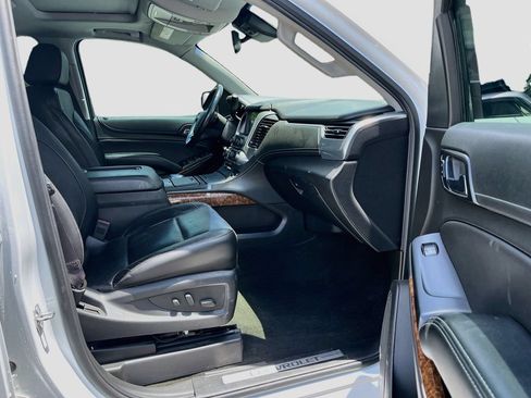 Used 2017 Chevrolet Tahoe Premier RWD image 32