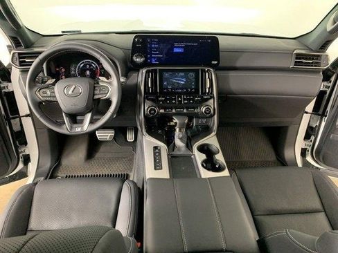 Used 2024 Lexus LX 600 F Sport image 8