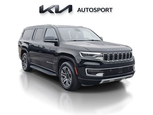 Used 2024 Jeep Wagoneer L Series II image 5