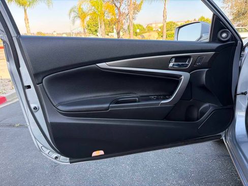 Used 2017 Honda Accord Touring image 23