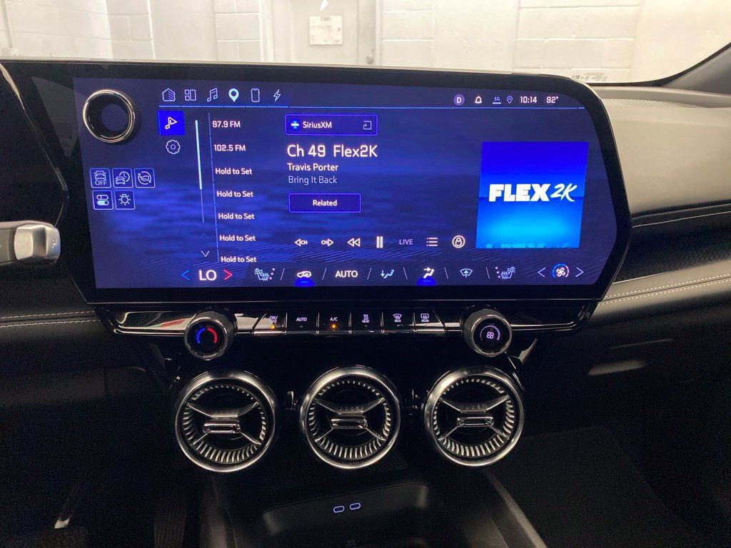 Used 2024 Chevrolet Blazer EV LT AWD/4WD image 13
