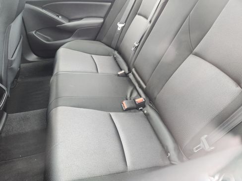 Used 2019 Honda Accord LX image 9
