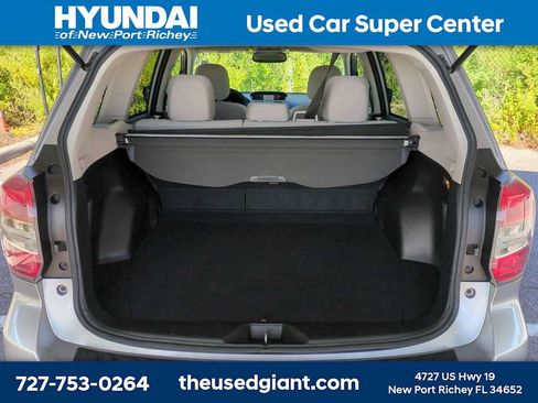 Used 2016 Subaru Forester 2.5i Premium w/ All-Weather Package AWD/4WD image 12