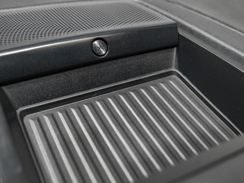 Used 2022 Ford F250 Lariat w/ Chrome Package image 27