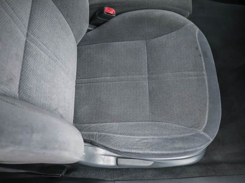 Used 1997 Ford Taurus GL image 22