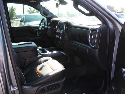 Used 2020 GMC Sierra 1500 AT4 w/ AT4 Premium Package AWD/4WD image 12
