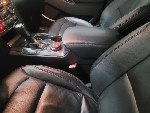 Used 2017 Ford Explorer XLT w/ Equipment Group 202A image 26