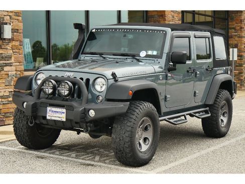 Used 2014 Jeep Wrangler Unlimited Rubicon AWD/4WD image 7