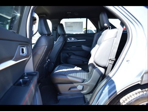 New 2025 Ford Explorer ST-Line w/ Premium Package RWD image 14