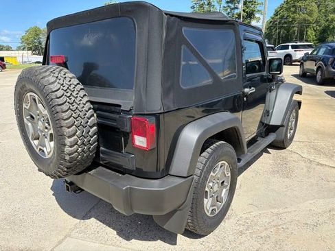Used 2014 Jeep Wrangler Rubicon w/ Power Convenience Group AWD/4WD image 6