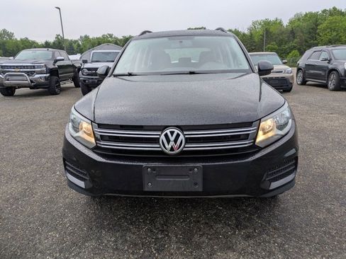 Used 2017 Volkswagen Tiguan Limited w/ Premium Package AWD/4WD image 2