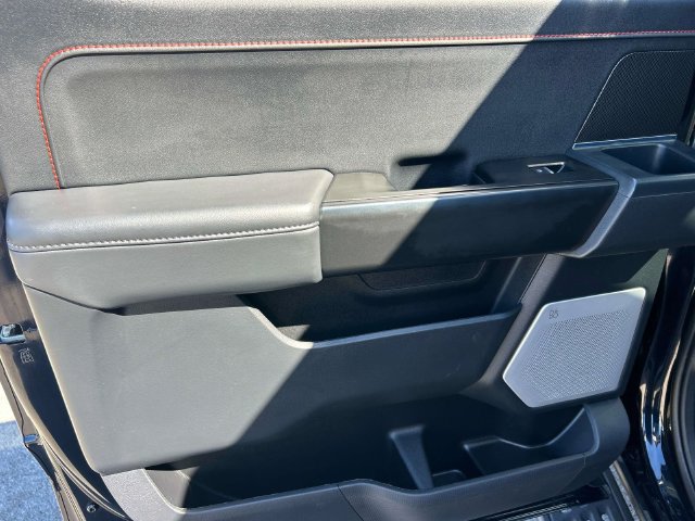 Used 2025 Ford F150 Raptor AWD/4WD image 18