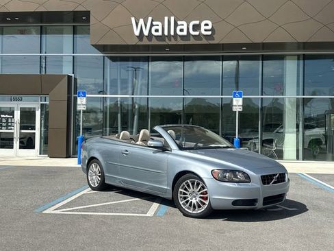 Used 2008 Volvo C70 T5 image 1