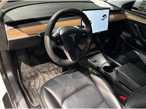 Used 2023 Tesla Model 3 Standard Range image 19