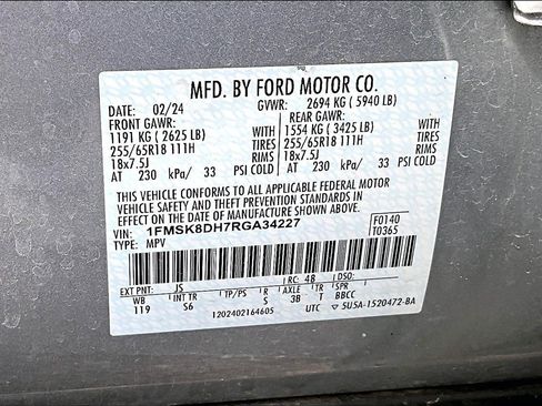 Used 2024 Ford Explorer XLT w/ Equipment Group 202A AWD/4WD image 36