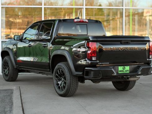 Used 2024 Chevrolet Colorado Trail Boss w/ Advanced Trailering Package image 5