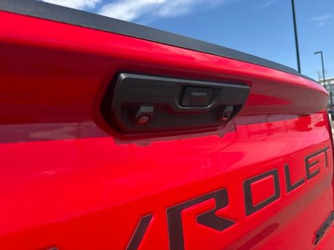 Used 2023 Chevrolet Silverado 1500 ZR2 AWD/4WD image 6