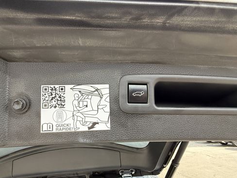 Certified 2021 Toyota Highlander Platinum image 36