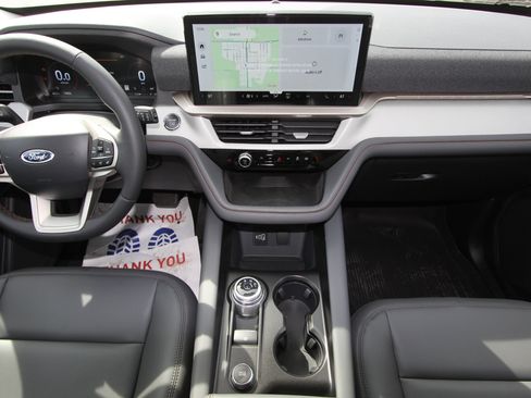 New 2026 Ford Explorer Active w/ Active Comfort Package AWD/4WD image 14
