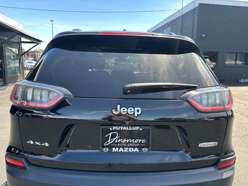 Used 2022 Jeep Cherokee Latitude Lux w/ Sun & Sound Group AWD/4WD image 27