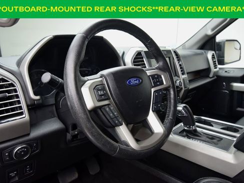 Used 2016 Ford F150 Lariat image 15