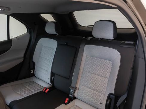 Used 2023 Chevrolet Equinox LT w/ Driver Convenience Package FWD image 17