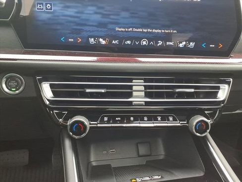 New 2026 Chevrolet Traverse RS image 19