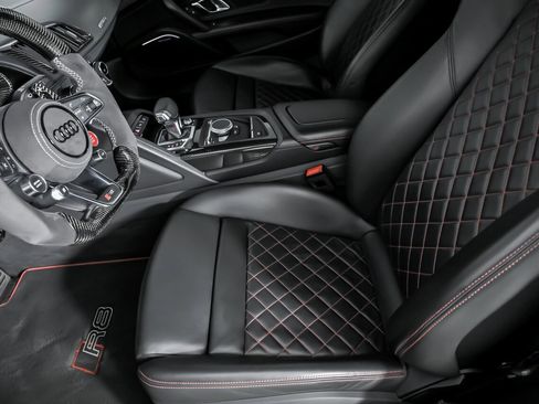 Used 2020 Audi R8 V10 image 25