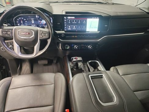 Certified 2022 GMC Sierra 1500 SLT w/ SLT Convenience Package image 33