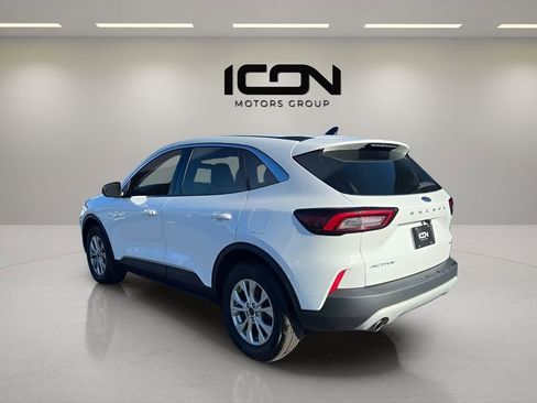 Used 2023 Ford Escape Active image 4