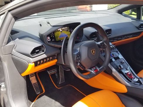 Used 2018 Lamborghini Huracan LP 580-2 image 6