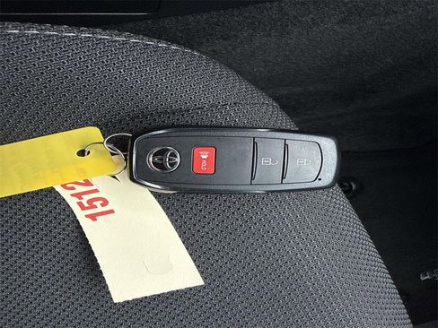 Used 2025 Toyota 4Runner TRD Off-Road image 34