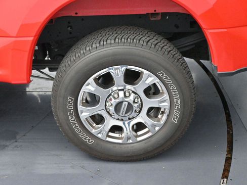 Used 2022 Ford F250 Lariat w/ Chrome Package image 31