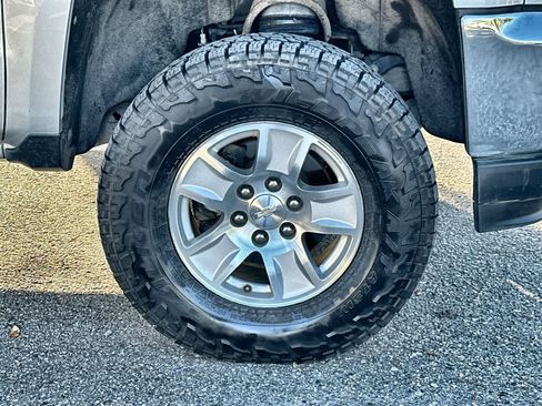 Used 2019 Chevrolet Silverado 1500 LT image 14