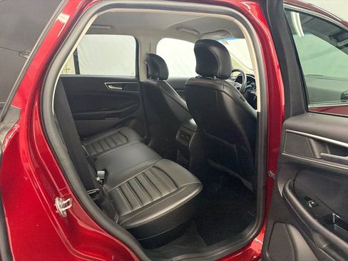 Used 2018 Ford Edge SEL w/ Equipment Group 201A FWD image 16
