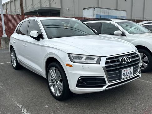 Used 2018 Audi Q5 Prestige AWD/4WD image 2