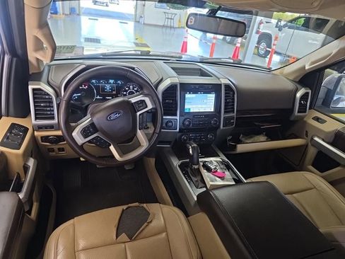 Used 2018 Ford F150 Lariat image 6