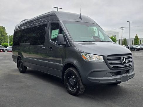 New 2026 Mercedes-Benz Sprinter 2500 image 8