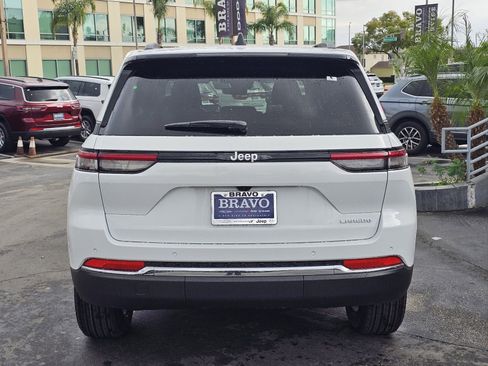 New 2025 Jeep Grand Cherokee Laredo X image 6