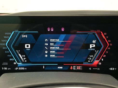 Used 2023 BMW XM AWD/4WD image 30