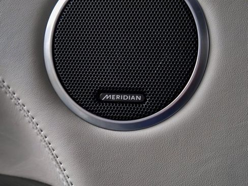 Used 2022 Land Rover Range Rover Sport SVR Carbon Edition image 33