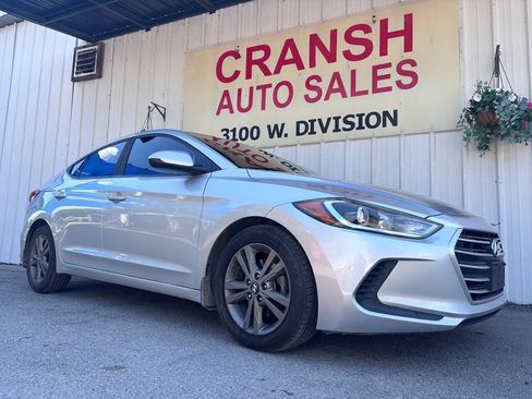 Used 2018 Hyundai Elantra SEL w/ Cargo Package FWD image 1