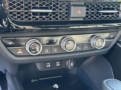 Used 2025 Acura ADX FWD image 28