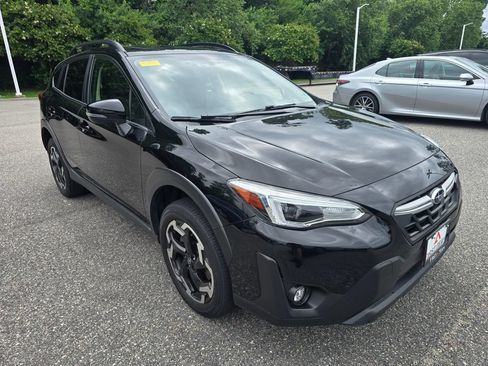 Used 2023 Subaru Crosstrek 2.5i Limited w/ Moonroof Package AWD/4WD image 3