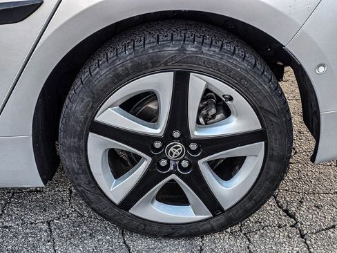 Used 2017 Toyota Prius Four Touring w/ Protection Package image 7