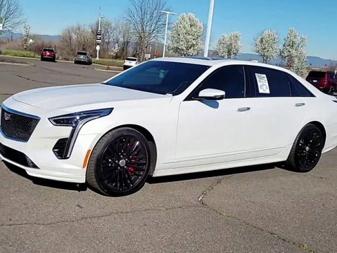Used 2019 Cadillac CT6 V w/ Driver Assist Package AWD/4WD image 4