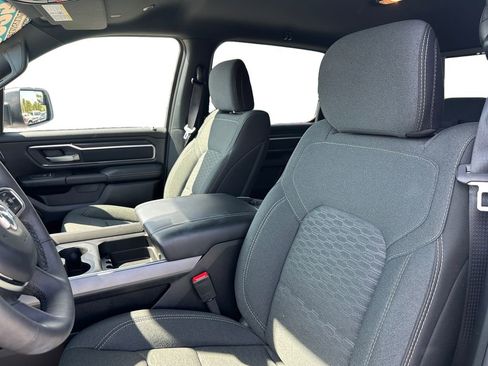 Used 2025 RAM 1500 Big Horn AWD/4WD image 9
