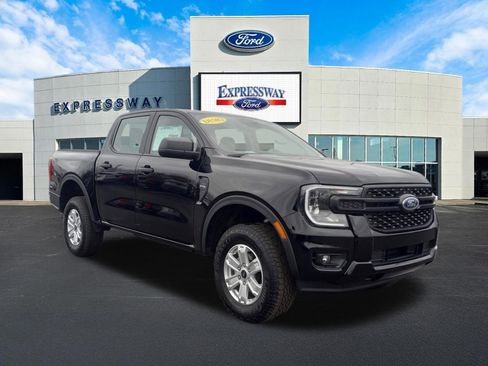 Used 2025 Ford Ranger XL image 4