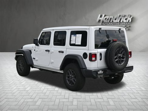 Used 2024 Jeep Wrangler Unlimited Sport AWD/4WD image 7